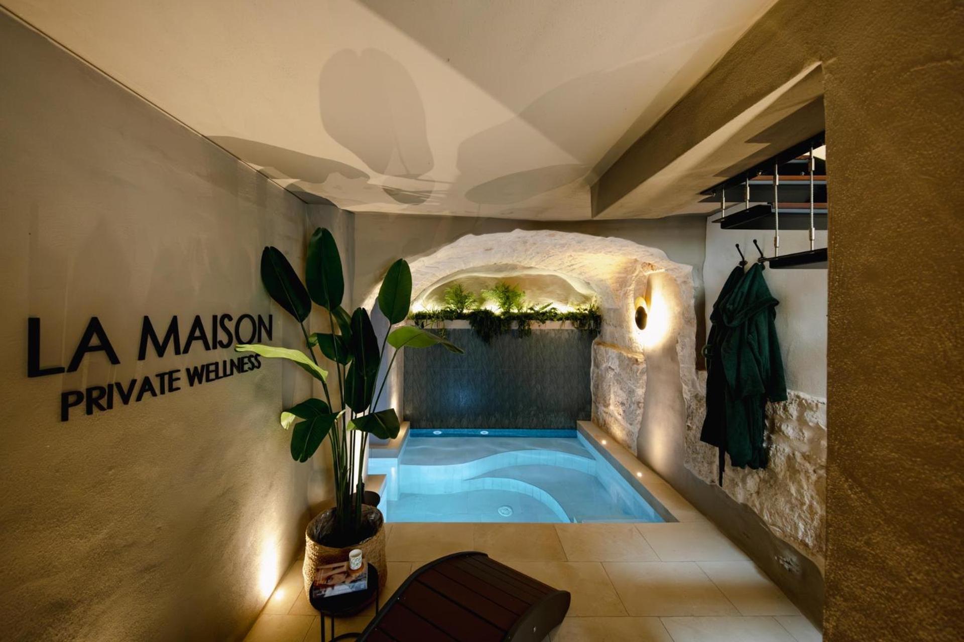 La Maison - Private Wellness 오스투니 외부 사진